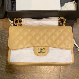 ❣️SOLD❣️ Chanel Jumbo Classic Flap Beige Caviar
